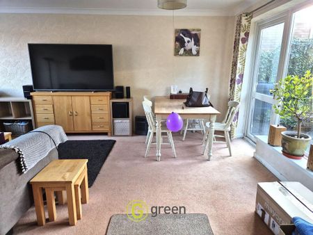 3 bedroom detached house to rent - Photo 2