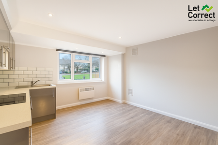 Studio to rent - Photo 3