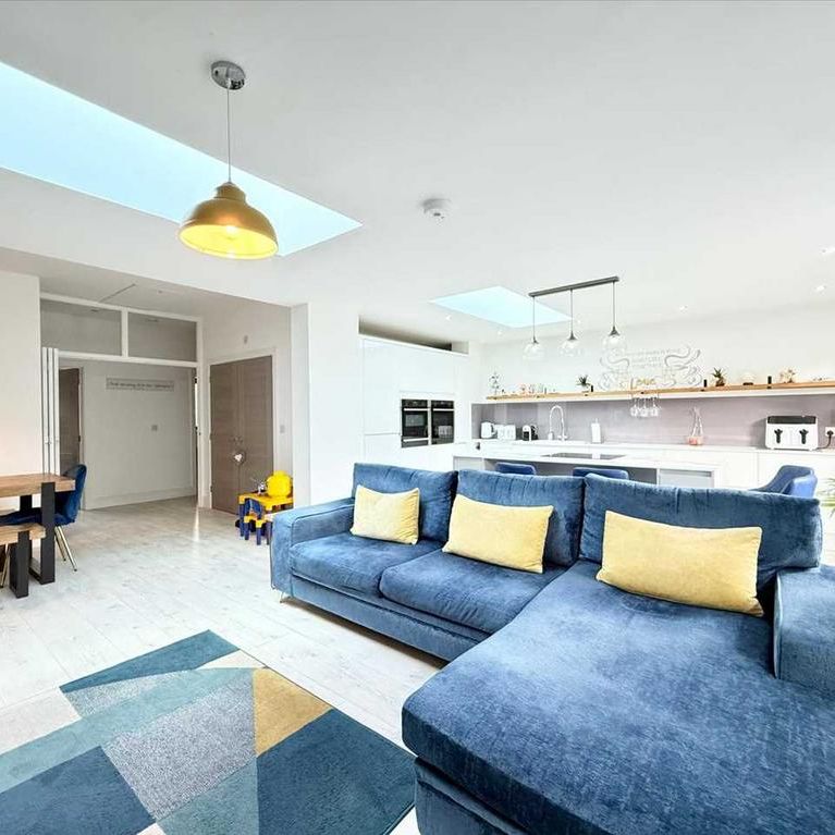 2 bedroom detached house to rent - Photo 1