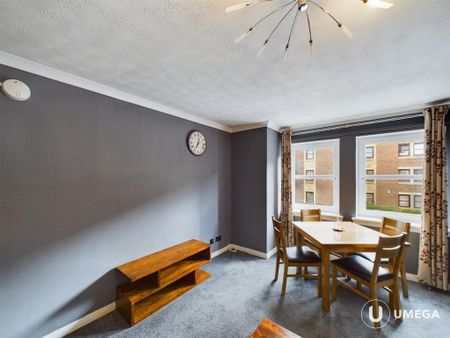 3 bedroom apartment to rent - Photo 4