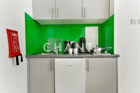 Studio to rent - Photo 2