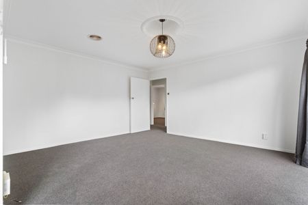 Glen Eden, 3 beds, newly renovated! - Photo 5