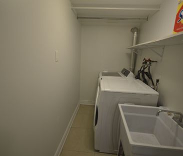 For Lease - 32 Axsmith Crescent, Toronto, Ontario - Photo 2