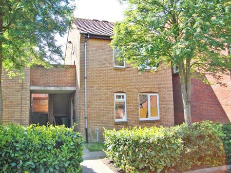 Langstone Court, Aylesbury - Photo 4