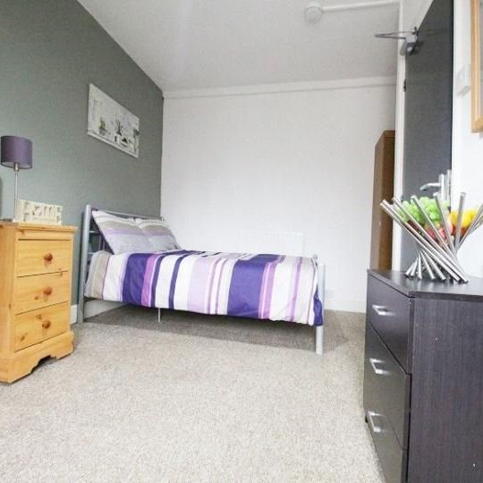 96 Foster Street, Lincoln, Lincolnshire, LN5 7QF - Photo 1