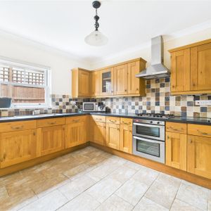 Finchampstead Road, Wokingham Finchampstead Road, Wokingham - Photo 3