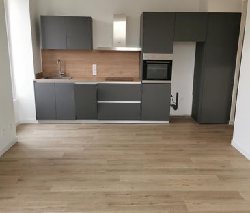 Sur la commune de MONTELIMAR (26) un T3 de 56m² situé au 1er étage - Photo 1