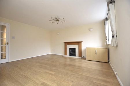 3 bedroom end of terrace house to rent - Photo 4