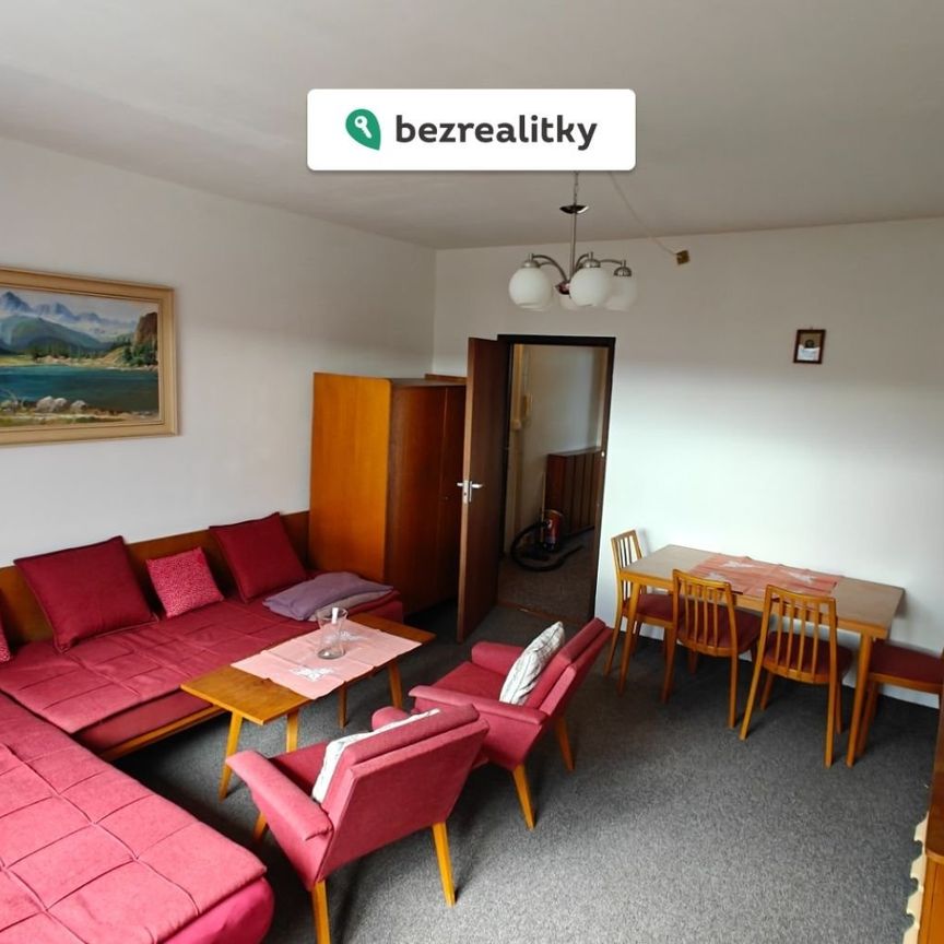 Prenájom bytu 1-izbový 41 m² – Fotografia 1