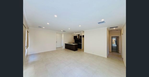 Beautiful Home In Quiet Location!! - Photo 1