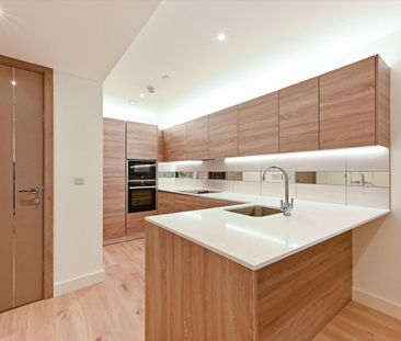 Apartment with views of the Thames located in Royal Arsenal Riversi... - Photo 6