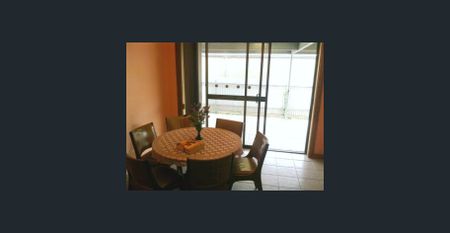 Spacious family home - Photo 2