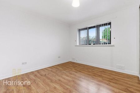 2 bedroom bungalow to rent - Photo 3