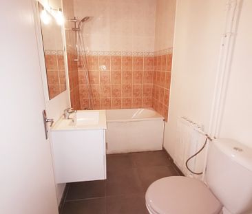 Location Appartement 2 pièces 48m² CLERMONT FERRAND 63100 - Photo 4