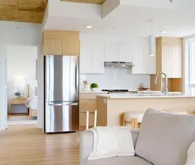 1 room apartment of 54m² in Montreal - Photo 2