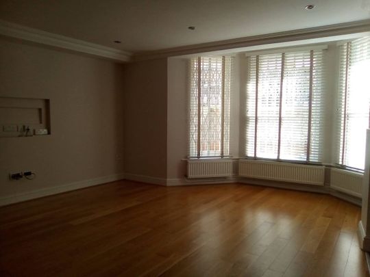 2 Bed Flat, Belgrave Gardens, NW8 - Photo 1
