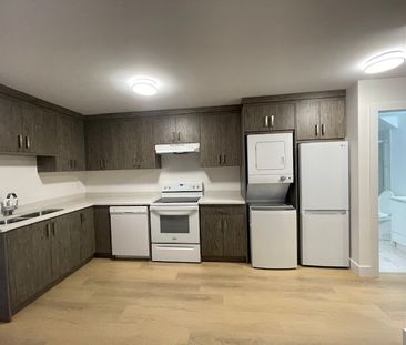 Newer Two Bedroom Basement Suite in South Surrey Grandview Area - Photo 2