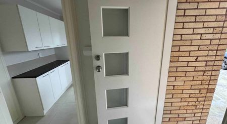 Two Bedroom Home Unit for Rent - Photo 2