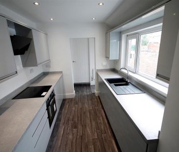 2 bedroom terraced house to rent - Photo 3