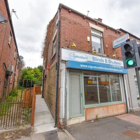 1 bedroom in a house share to rent - Photo 3