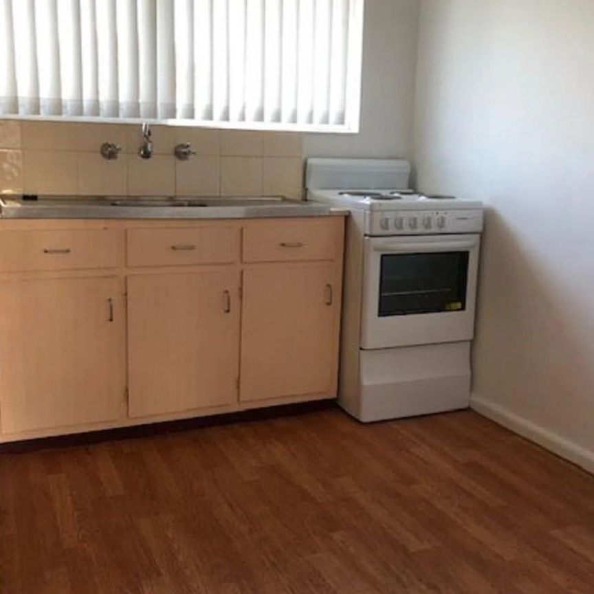 LOCATION, PEACE & LOW MAINTENANCE! - Photo 1