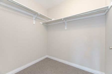 For Lease - 7381 Matteo Drive, Niagara Falls, Ontario - Photo 4