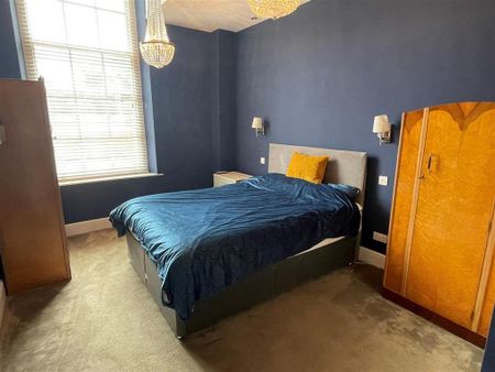 3 bedroom apartment to rent - Photo 2