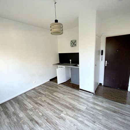 STUDIO 11 rue clément Ader - Photo 3