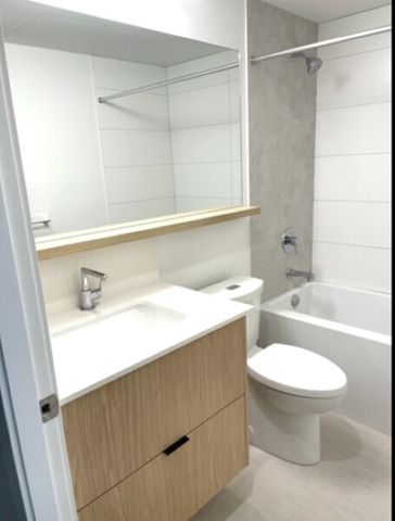 Blissful Views at Bertram – 12th Floor! - Photo 2