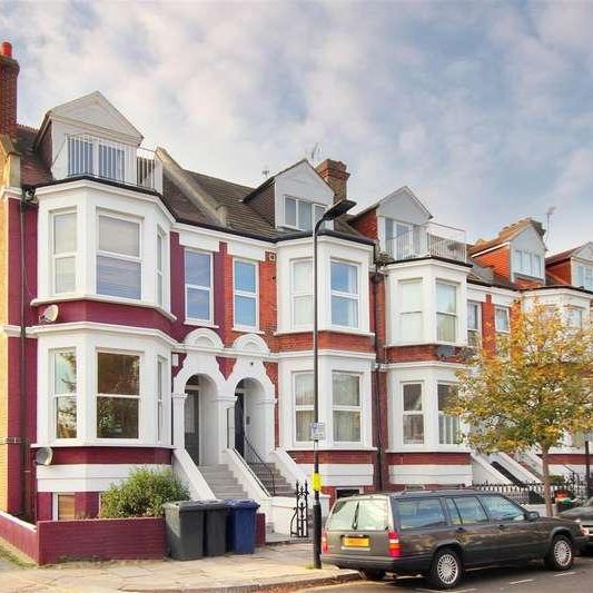 Larden Road, W3 - Photo 1