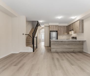 For Lease - 11 Radium Common, Cambridge, Ontario - Photo 3