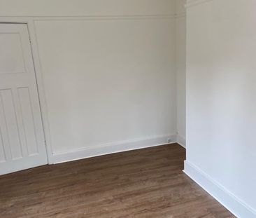 4 Bed Detached House, Shaftesbury Avenue, SO17 - Photo 5