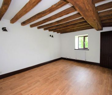 2 bedroom cottage to rent - Photo 2