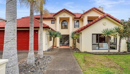 Spacious & Stylish 5-Bedroom Family Home in Pr... - Photo 2