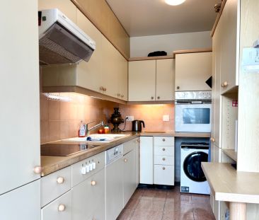 Bel appartement meublé de 4.5p avec grande terrasse dans quartier c... - Photo 6