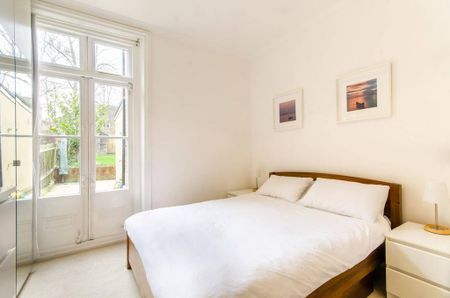 2 bedroom flat to rent - Photo 4