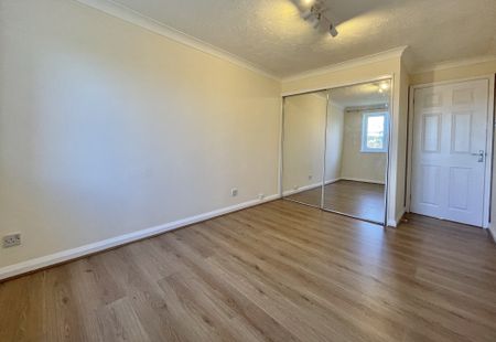 Flitcroft Lea, High Wycombe - Photo 2