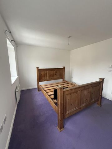 3 bedroom end of terrace house to rent - Photo 5