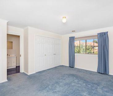 Modern three bedroom townhouse in the heart of Bruce. - (Old photos... - Photo 2