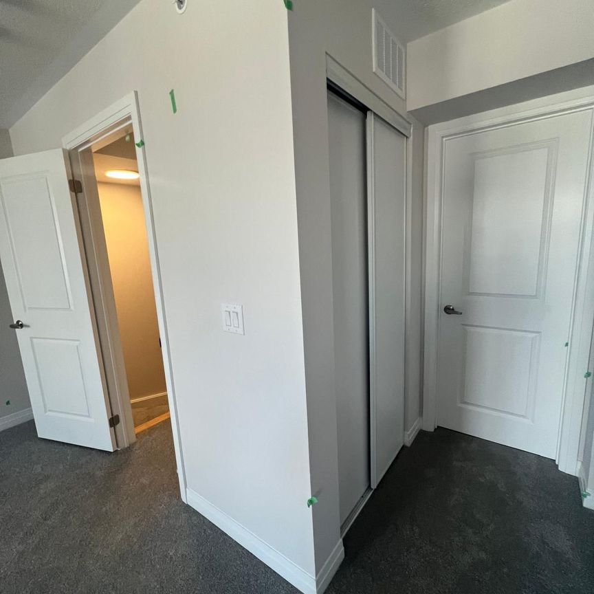 For Lease - 21 Baynes Way Unit# 2, Bradford West Gwillimbury, Ontario - Photo 1