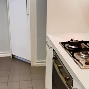 2 bed 2 bath*304 - Photo 2