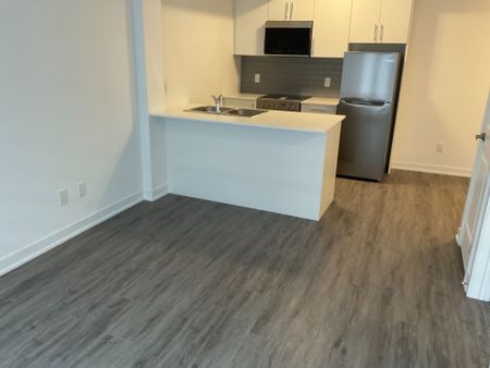 For Lease - 16 Marquette Avenue Unit# 4, Toronto, Ontario - Photo 3
