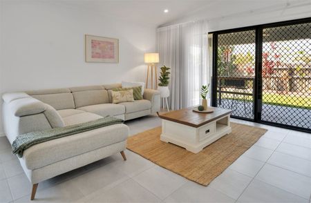 MODERN 4 BEDROOM HOME IN HARRIS CROSSING! - Photo 2