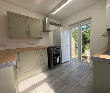 5 bedroom detached house to rent - Photo 4