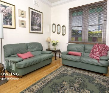 Spacious & Versatile Unit in the Heart of Mayfield - Photo 1