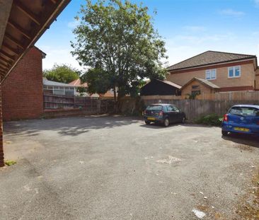 2 bedroom terraced house to rent - Photo 3