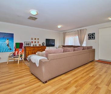 3 Few Court, Rockingham WA 6168 - House For Rent | Domain - Photo 2