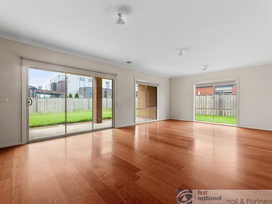 11 Daylily Drive, Keysborough - Photo 1
