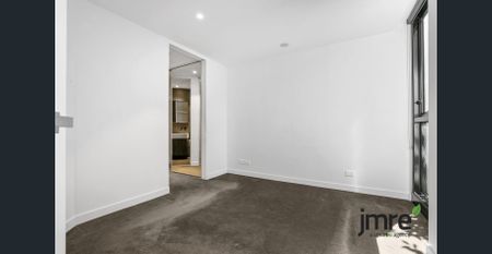 Architecturally designed 2 bedroom apartment - Photo 3