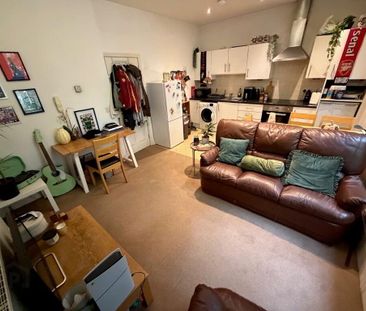 Flat 2, 112 Stranmillis Road, Belfast, BT9 5AE - Photo 1